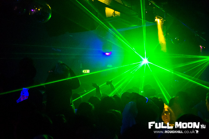 IMAGE: http://payload21.cargocollective.com/1/3/110609/2738174/02-02-2012-154_720.jpg